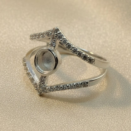 Solid Silver Ladies Ring With CZ To fit 5mm cabochon or resin