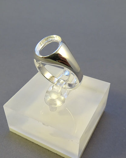 Ladies Silver Seal Ring To Fit 10x8 Cabochon