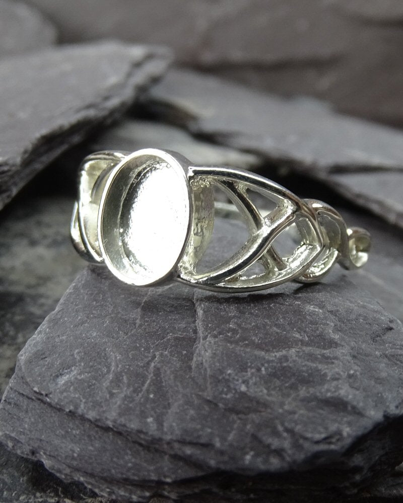 Unset Silver 8x6 Celtic Ring Setting