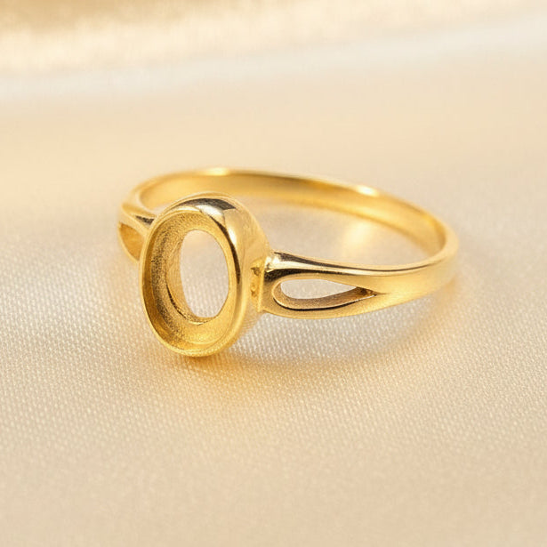 Solid Gold Ladies Ring To Fit 7X5 Cabochon
