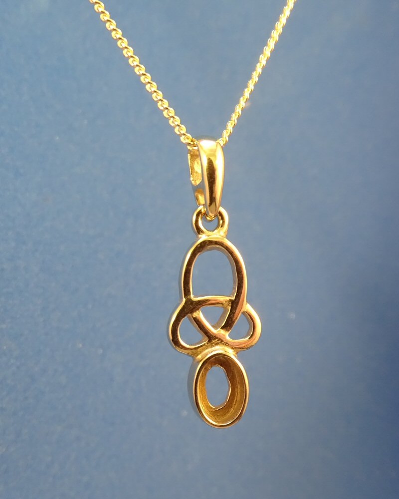 Small Solid Gold Celtic Pendant For 6x4