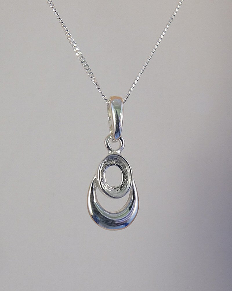 Small Silver Pendant Setting to Mount 7x5