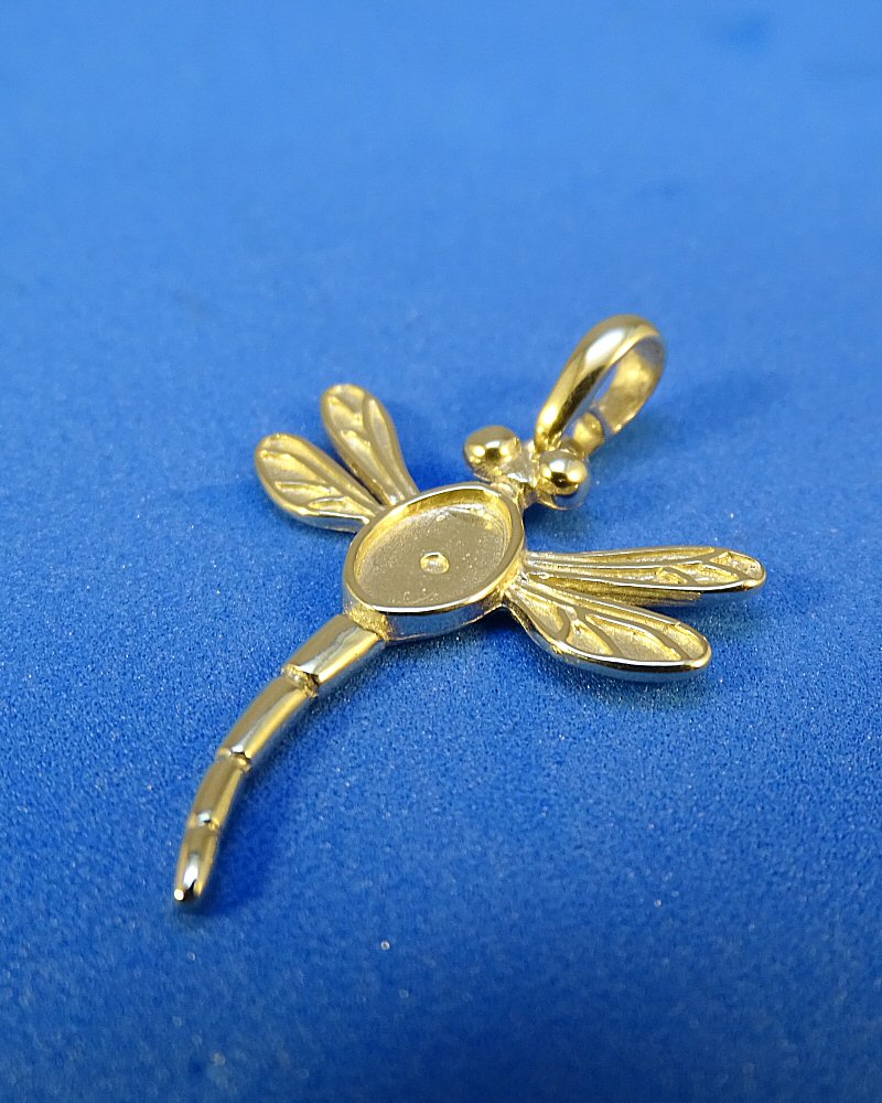 Solid Gold Dragonfly Pendant To Fit 7x5 Or Suitable Resin