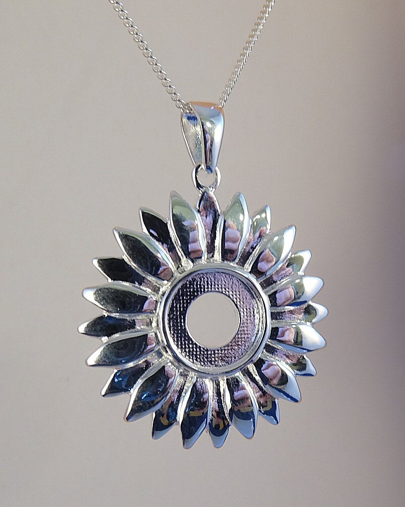 Silver Sunflower Pendant Setting To Fit 10mm Stone