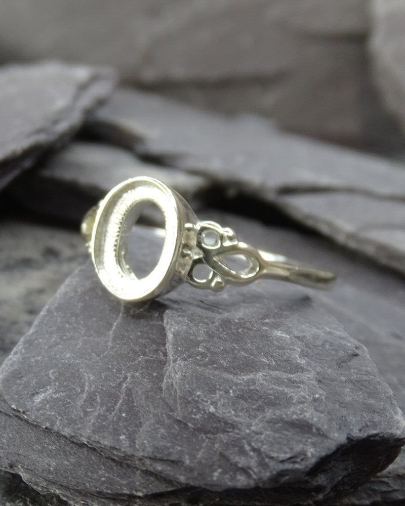 Silver Celtic Ring Setting For 8x6mm Cabochon