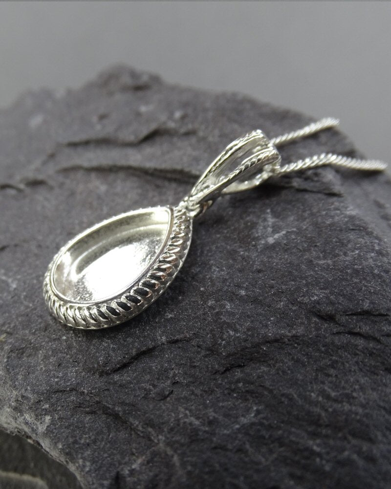 Solid Silver Rope Edge Tear Drop Pendant Blank