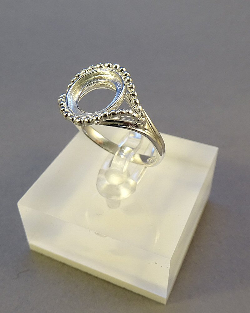 Silver Ring Blank To Fit A 10mm Round Cabochon