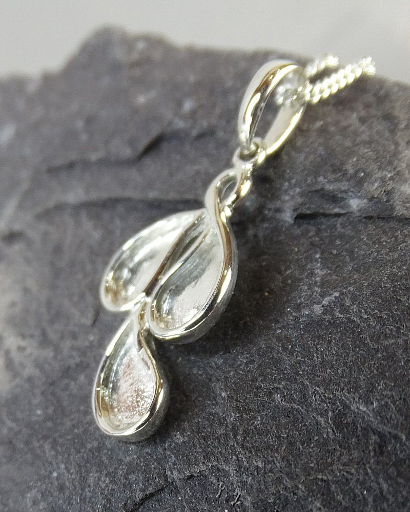 Solid silver pendant mount suitable for resin