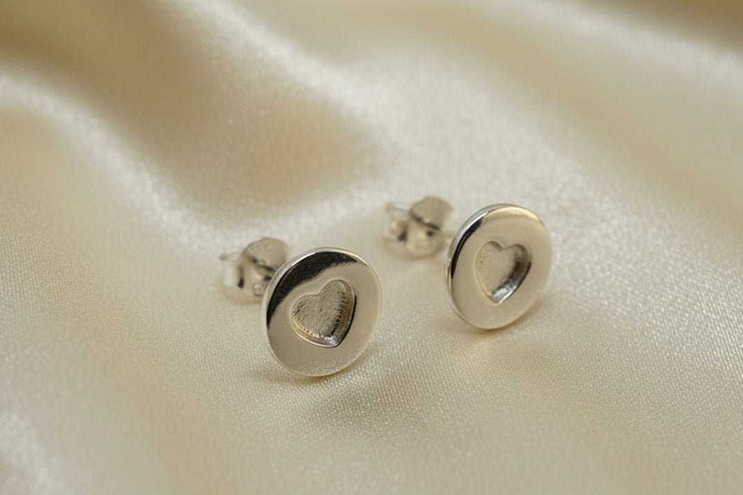 Simple Silver Heart Stud Blanks Suitable For Resin