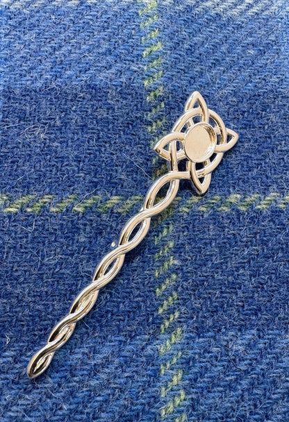 Solid silver Celtic kilt pin for 8x6 cabochon or resin