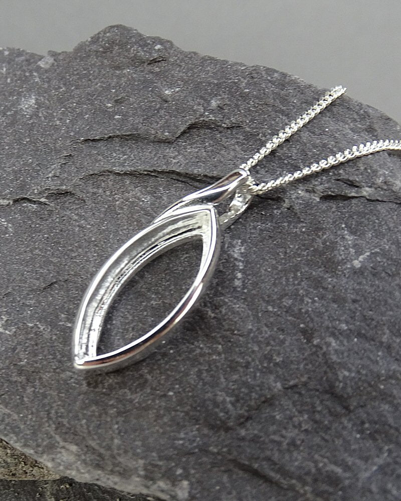 Unset Silver Pendant To Fit 18x8 Stone
