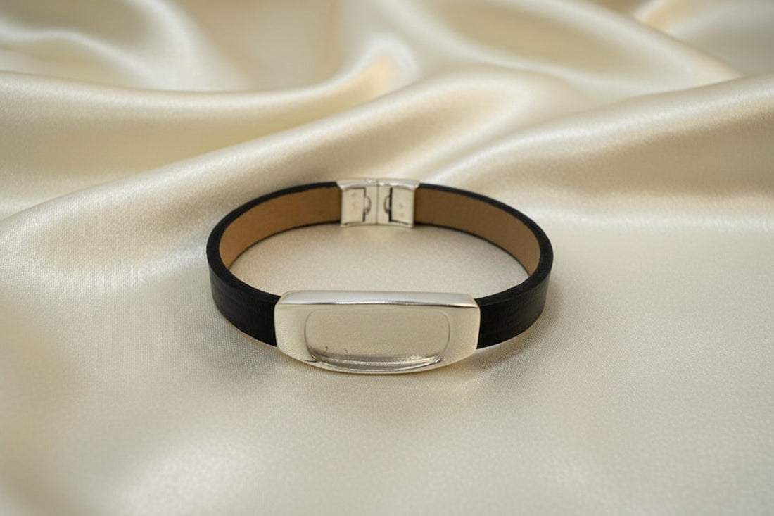 Fantastic Gents silver and Leather Bracelet Suitable For Resin