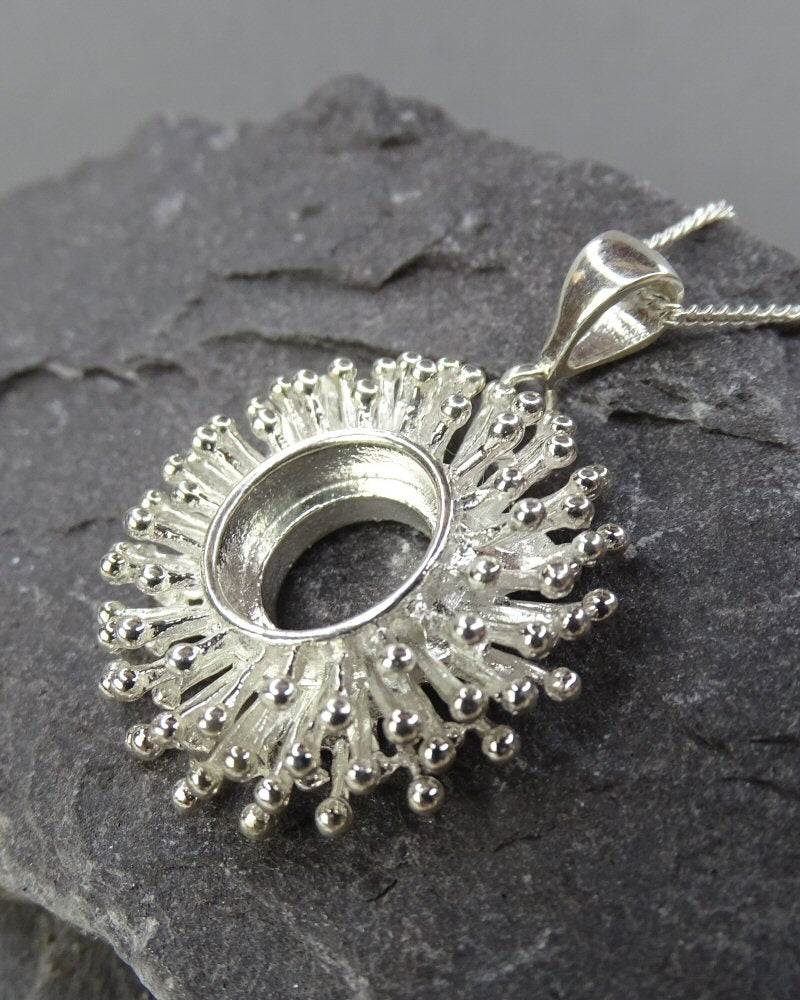 Stunning Silver Pendant To Fit 10mm Cabochon