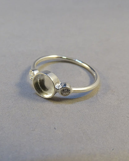 Simple Solid Silver Ring To Fit 6mm Cabochon Or Resin