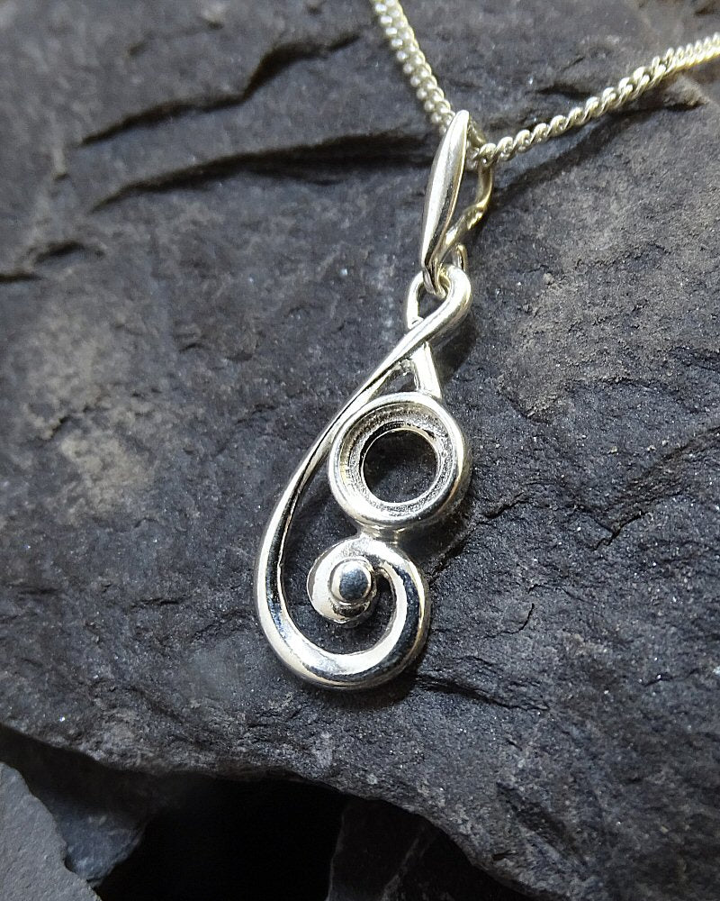 Pretty Silver 925 Cabochon Pendant Setting For a 5mm