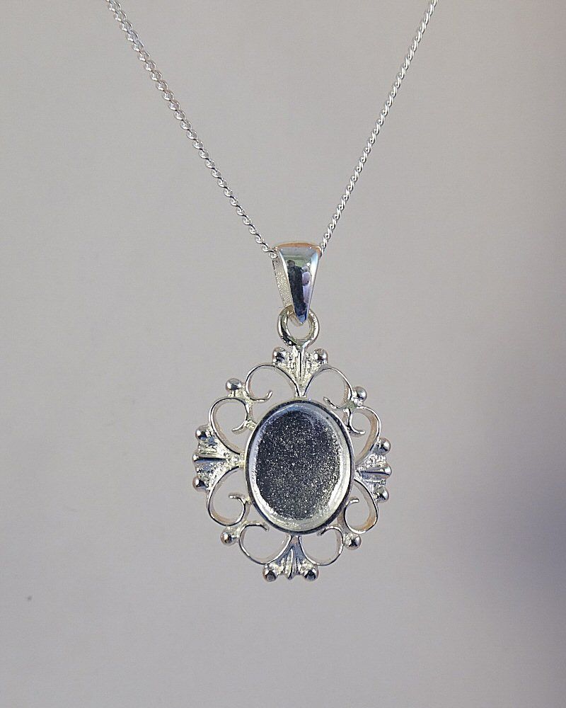 Silver Fancy Pendant For 10X8