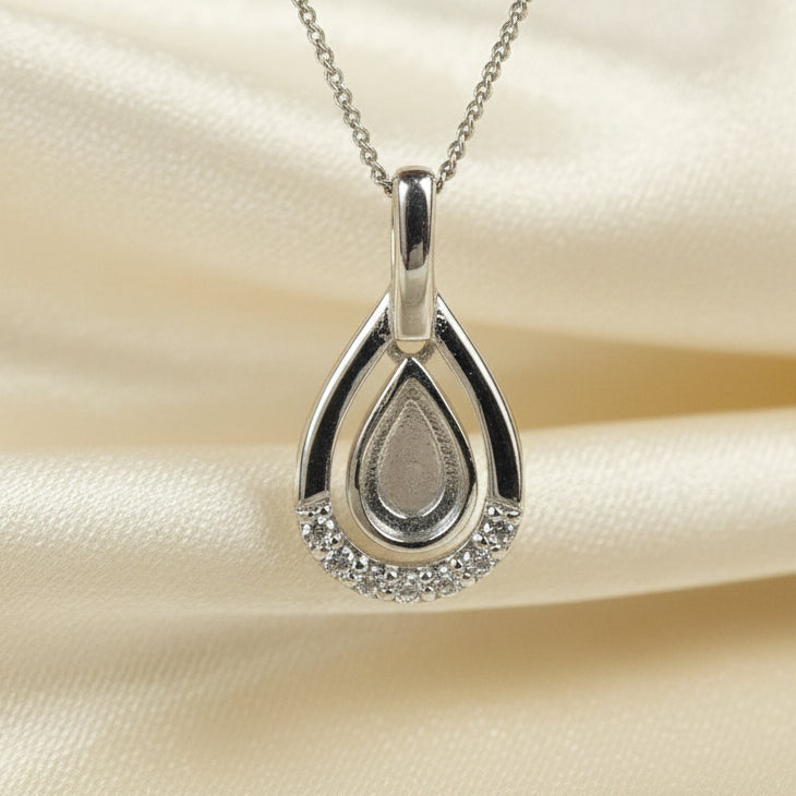 Silver teardrop pendant setting with cz suitable for resin