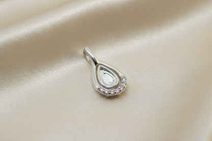 Silver teardrop pendant setting with cz suitable for resin