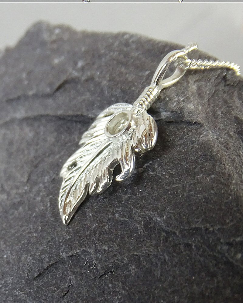 Silver feather style pendant to fit a 4mm cabochon or Resin