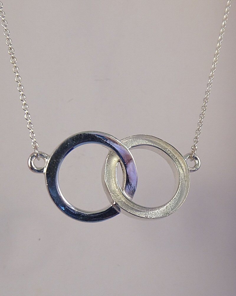 Solid Silver Entwined circles Pendant great with Resin