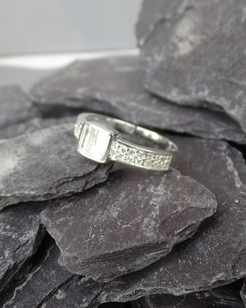 Sold Silver cz ring Blank suitable for Resin