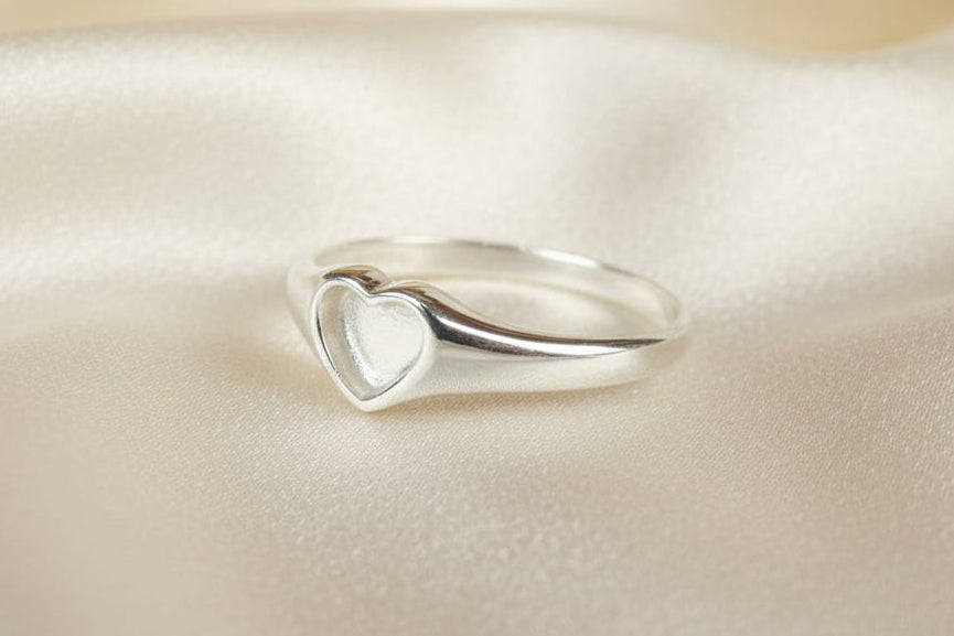 Ladies silver heart ring mount  Suitable For Resin