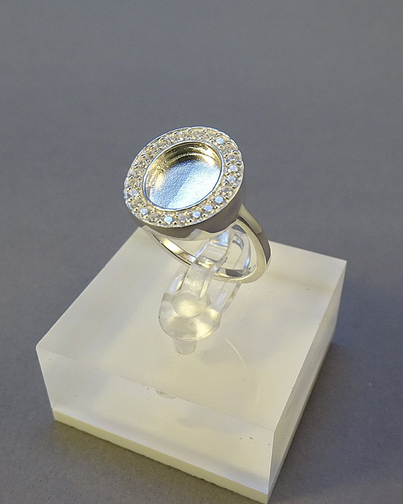 Stunning Silver Ring To Fit 10X8 With CZ Surround
