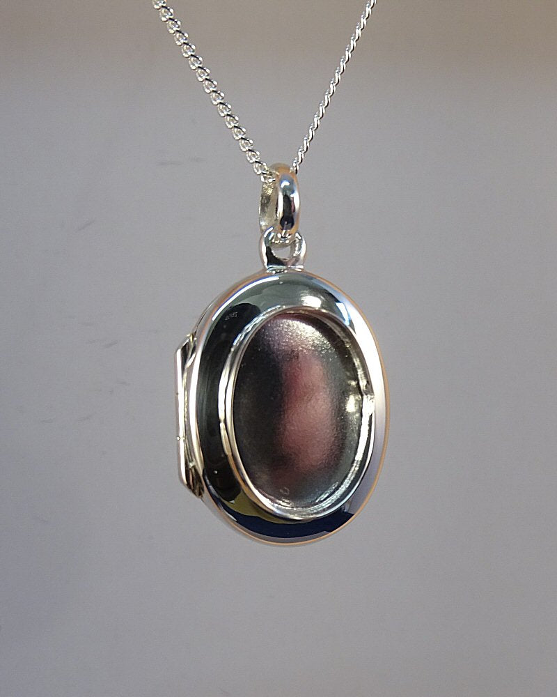 Unset Silver Locket Setting With Bezel For 14x10 Cabochon Or Resin