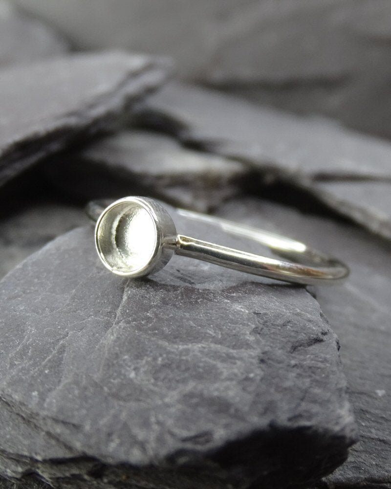 Silver Plain Ring For 4mm Cabochon Or Resin