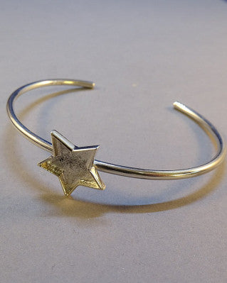 Silver Bangle With Star Setting Suitable for Resin