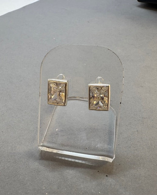 SILVER RECTANGULAR STUD EARRINGS CZ
