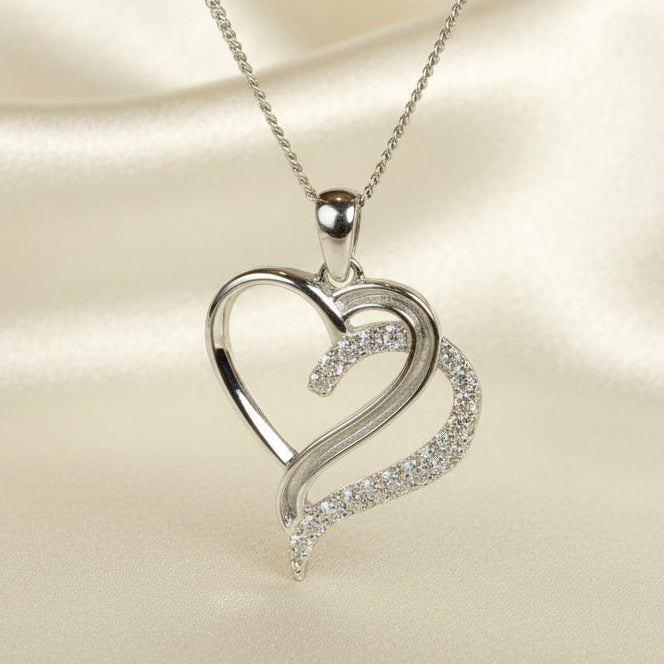 Stunning silver double heart memorial setting
