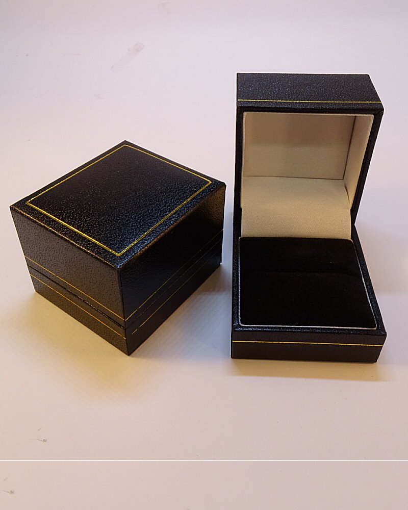 Leatherette Ring Box