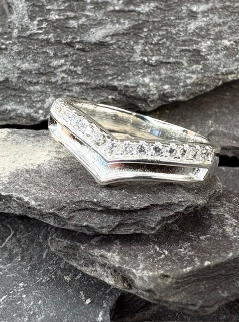 Solid silver wishbone style ring suitable for use with resin
