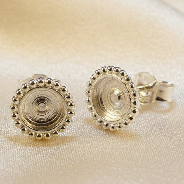 Silver Stud With Bead Edge To Set 6mm Cabochon