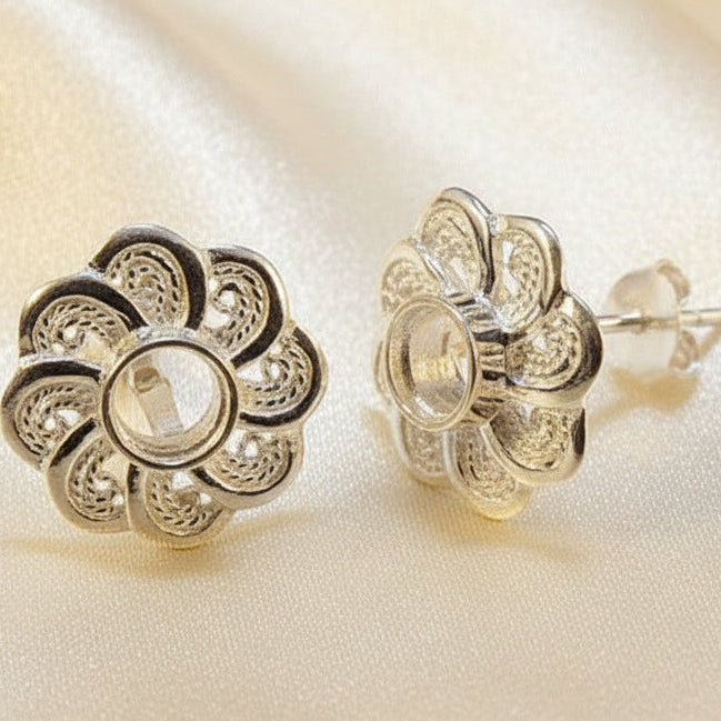 Silver filigree Ear Stud Setting For 4mm Stone