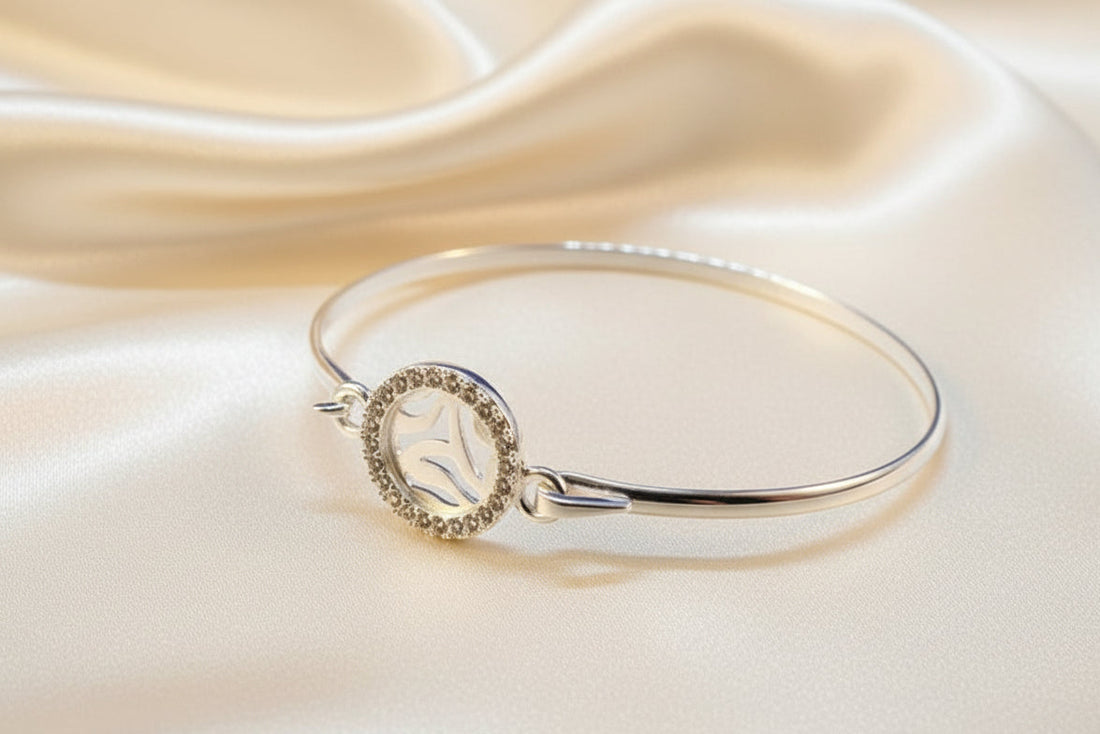 Silver Bangle With 10mm Cabochon Setting With CZ