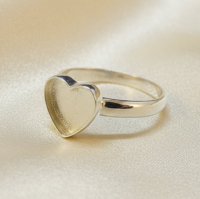 Solid Back Silver Heart Ring Setting For Ashes
