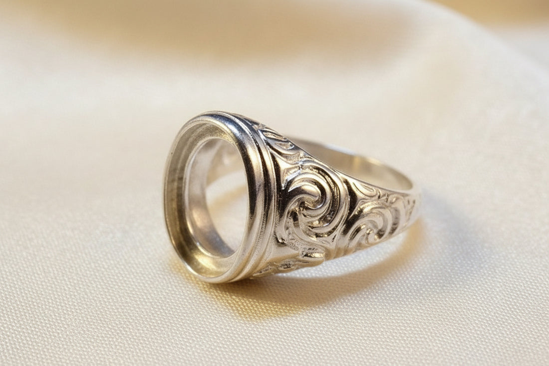 Gents Embossed Silver Signet Ring For 14x10 Stone
