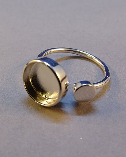 Adjustable Silver Ring With Bezel For 10MM Cabochon Or Resin