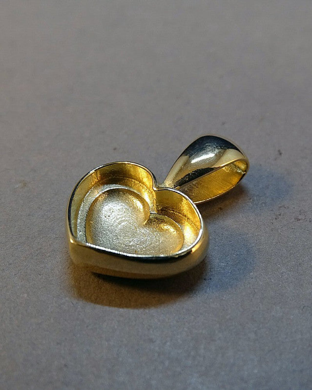 Solid Gold Heart Pendant Suitable for Resin