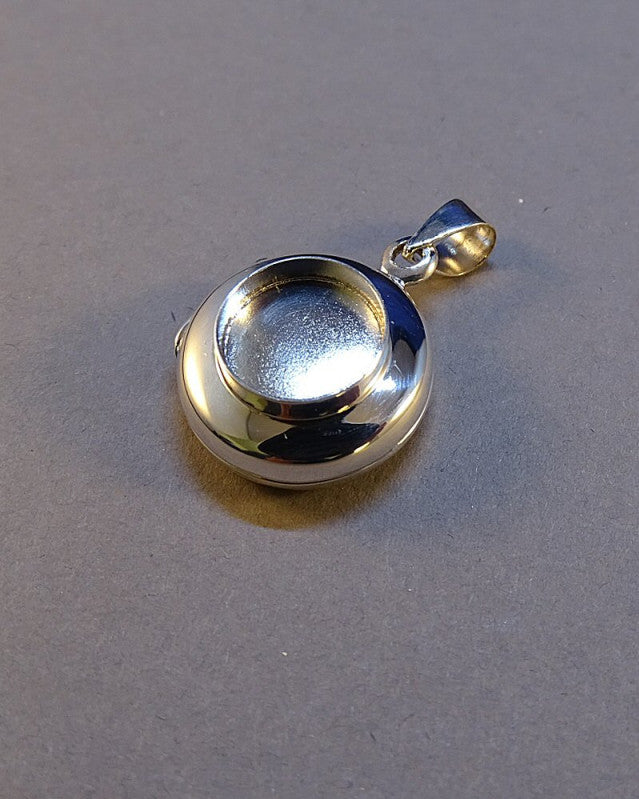 Silver Locket SettingTo Fit 9mm Round Cabochon Or Resin