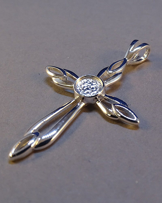 Fancy Silver Cross Setting For 6mm Cabochon Or Resin